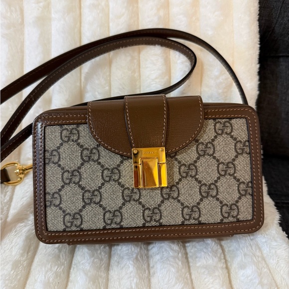 Gucci Brown and Cream Patterned Crossbody Bag - Picture 1 of 8